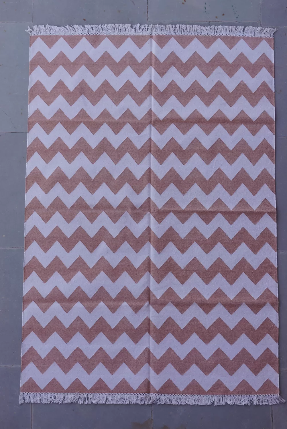Modern Chevron Zigzag Beige Area Rug, 4x6 ft | Rugmoda - Main View beige area rugs beige Rugmoda