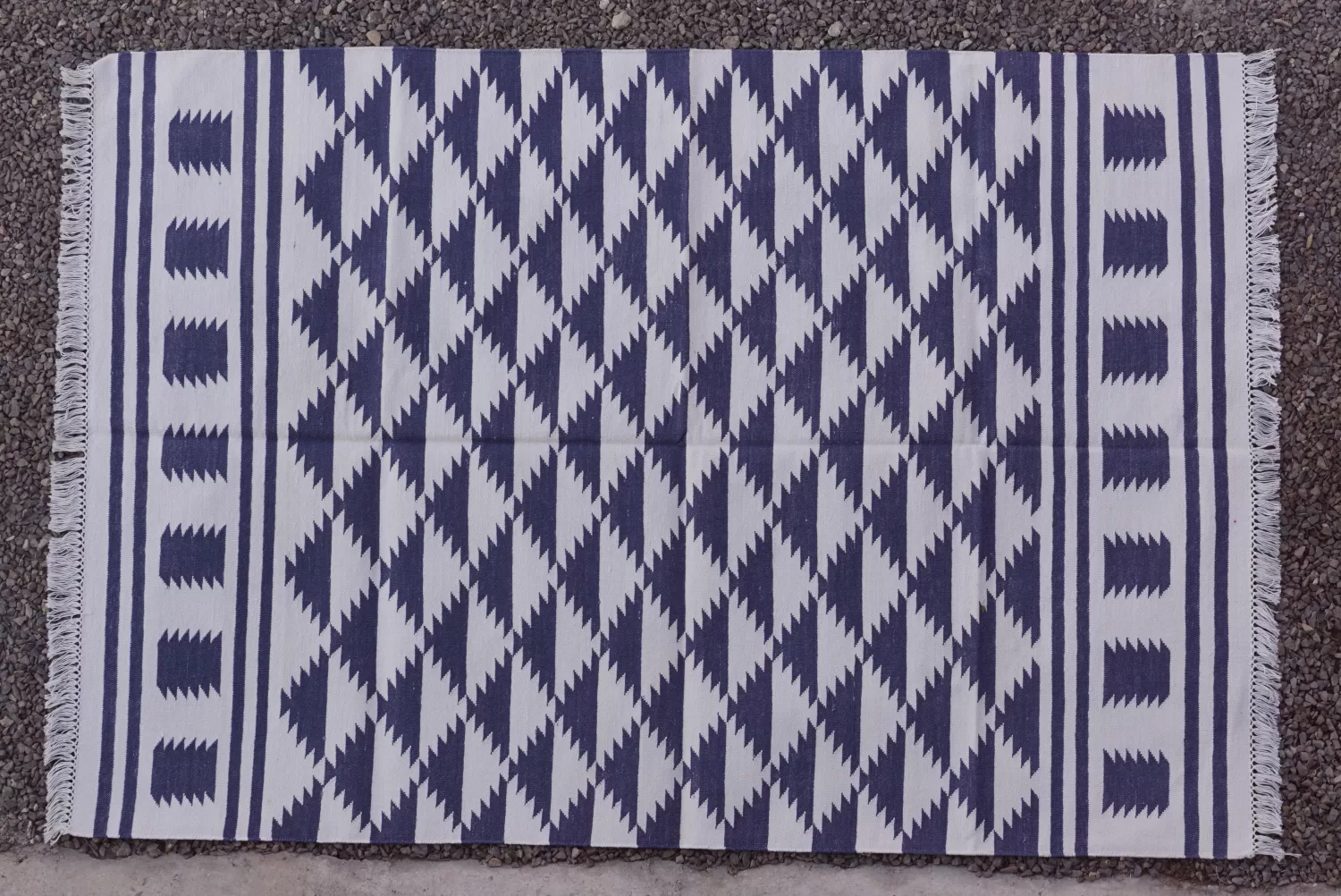 Geometric Sawtooth Diamond Blue Area Rug 4x6 ft | Rugmoda - Main View blue area rugs deep blue Rugmoda