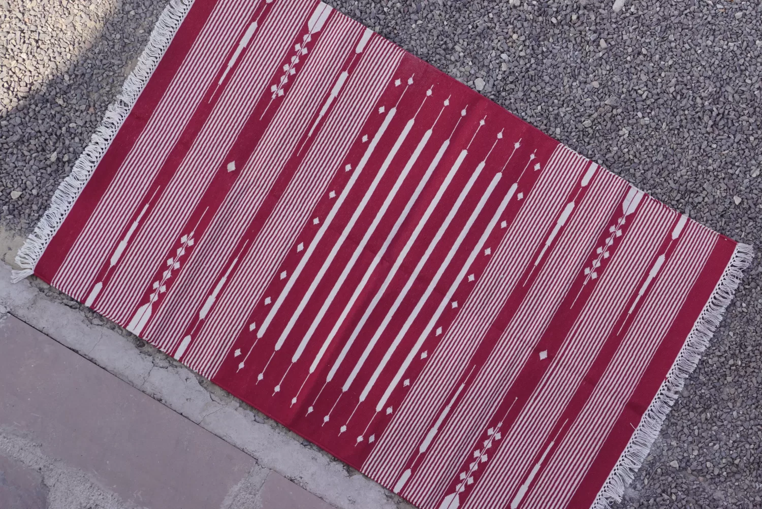 Washable Geometric Striped Red Area Rug, 3x5 ft | Rugmoda - Lifestyle red area rugs crimson red boho living room decor