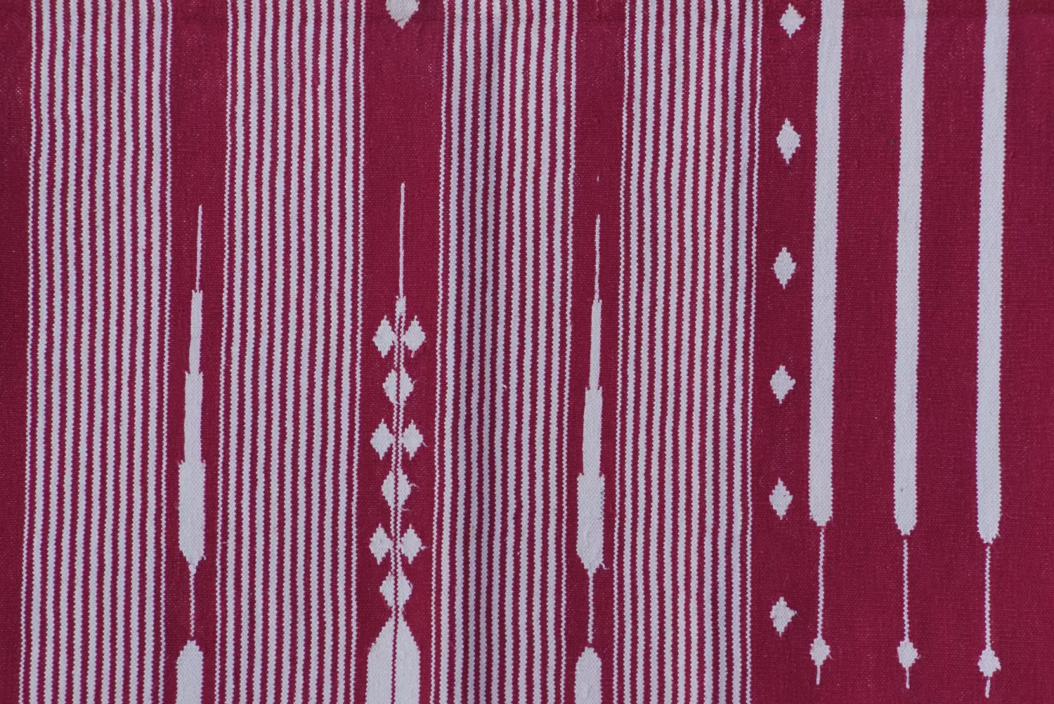 Washable Geometric Striped Red Area Rug, 3x5 ft | Rugmoda - Size Reference cotton dhurrie custom sizes made to order Rugmoda