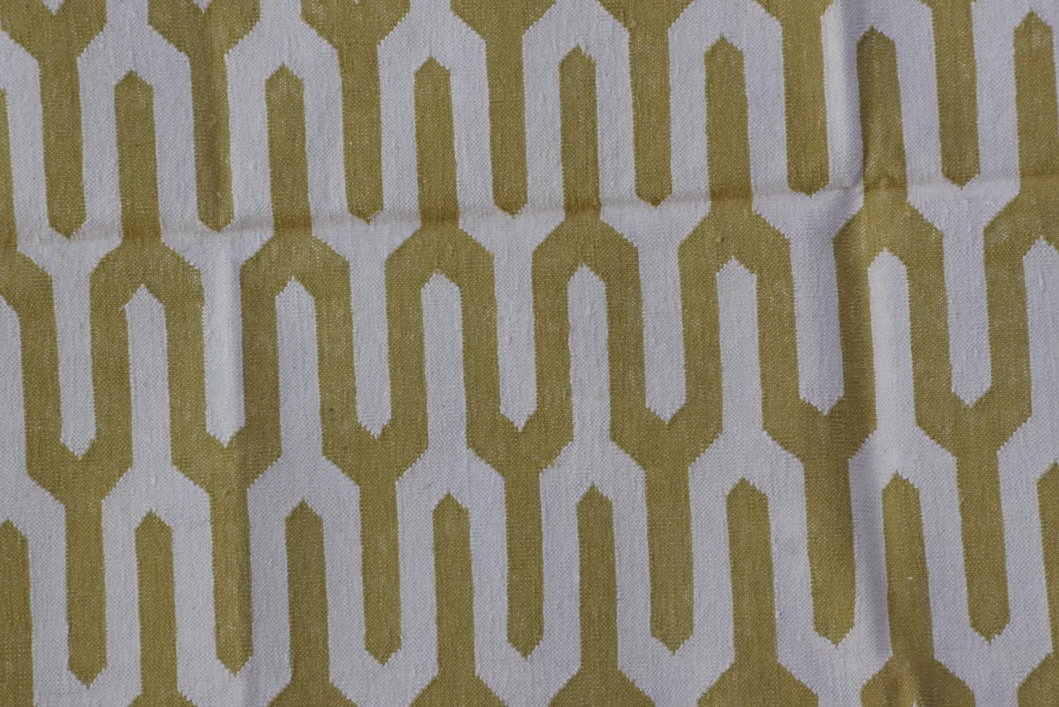 Geometric Interlocking Cotton Area Rug, Olive Green & Cream, 3x5 ft | Rugmoda - Lifestyle cotton area rugs olive green boho living room decor