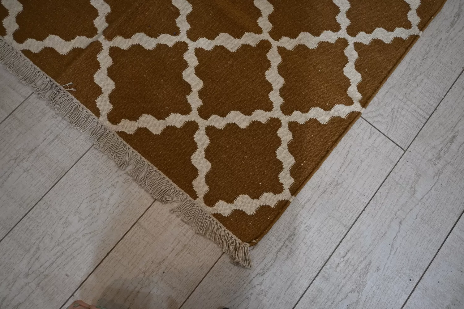 Geometric Ogee Trellis Washable Wool Area Rug, Camel Brown, 4x6 ft | Rugmoda - Size Reference wool dhurrie custom sizes made to order Rugmoda