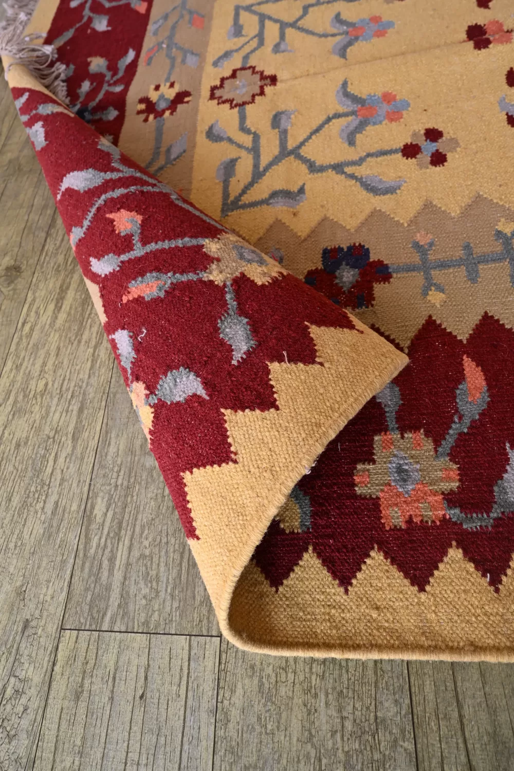 Floral Vine Living Room Area Rug in Gold & Red 4x6 ft | Rugmoda - Lifestyle living room area rugs gold boho living room decor