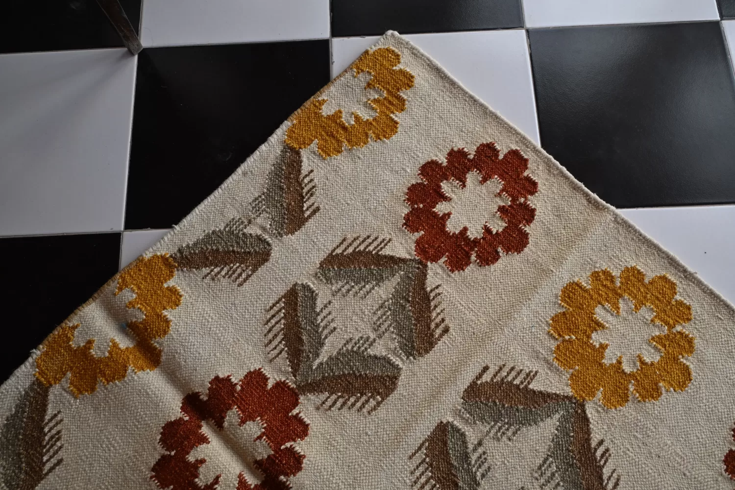 reversible beige wool rug handmade Jodhpur