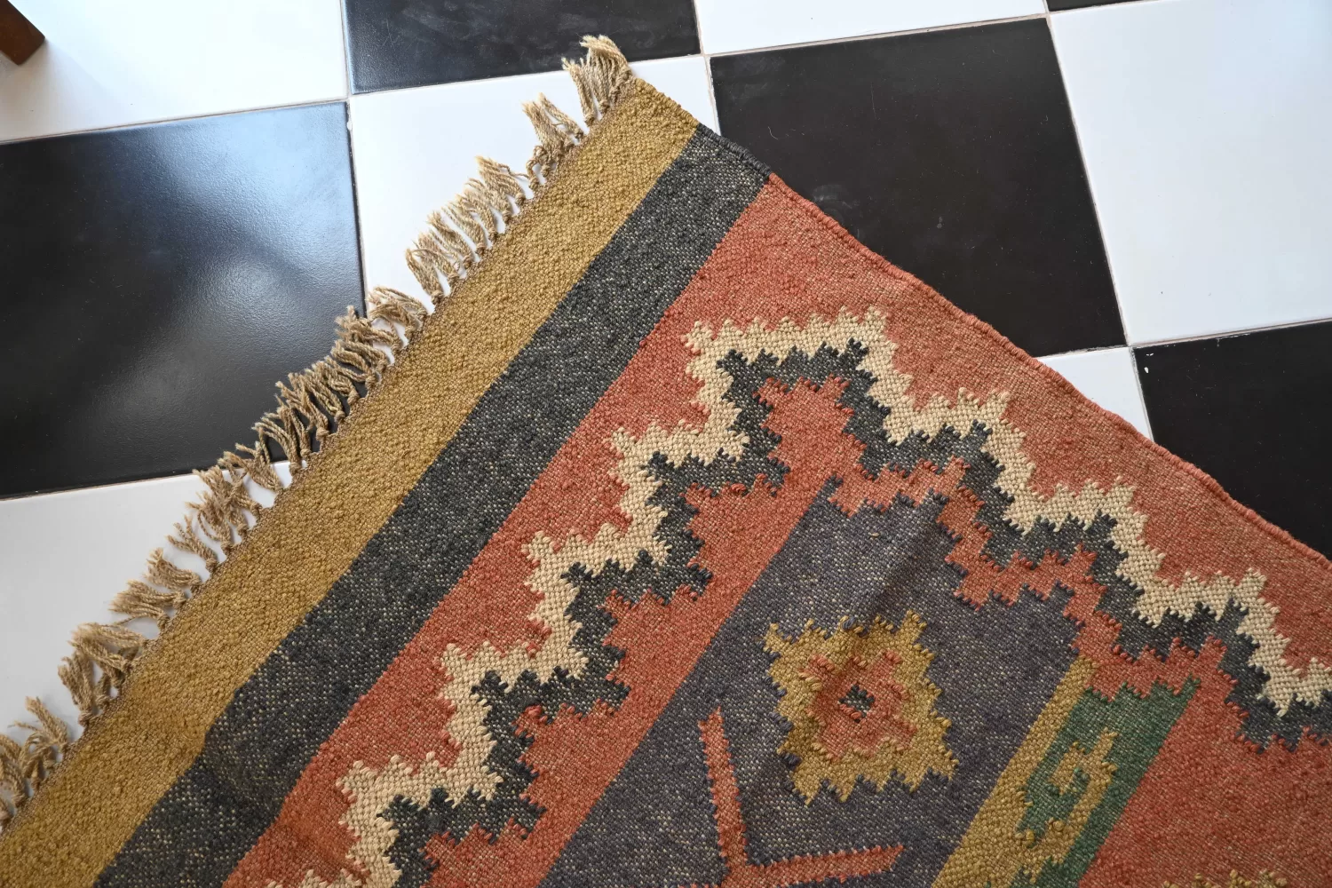 colorful area rugs rust/burnt orange boho living room decor