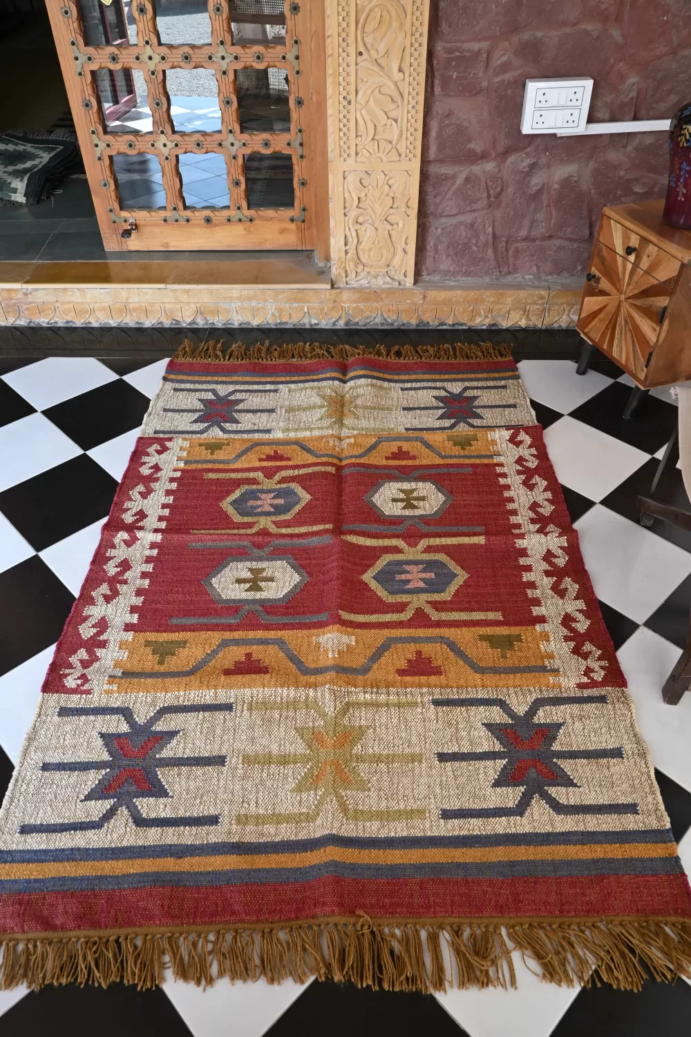 Geometric Tribal Colorful Area Rug, Rust & Beige Jute, 4x6 ft | Rugmoda - Texture Detail rust jute dhurrie rug flatweave texture