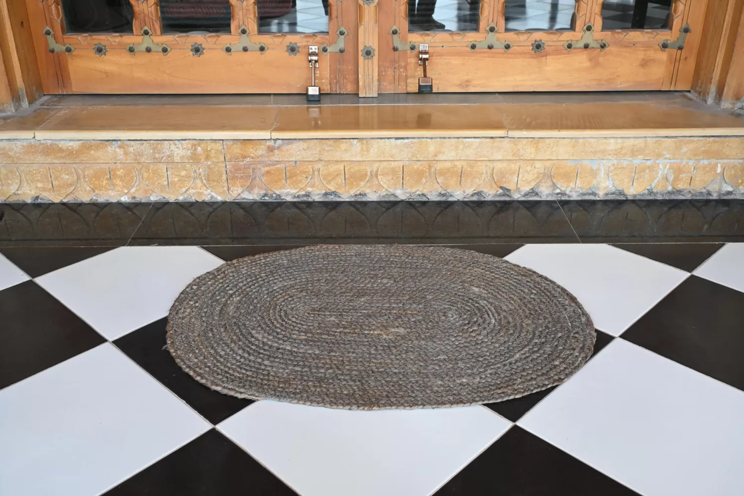 Washable Area Rugs Natural Braided Oval 1.5x2 ft | Rugmoda - Main View washable area rugs natural jute Rugmoda